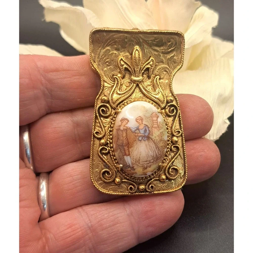 Vintage Florenza Cameo Money Clip